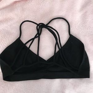 black straps bralette